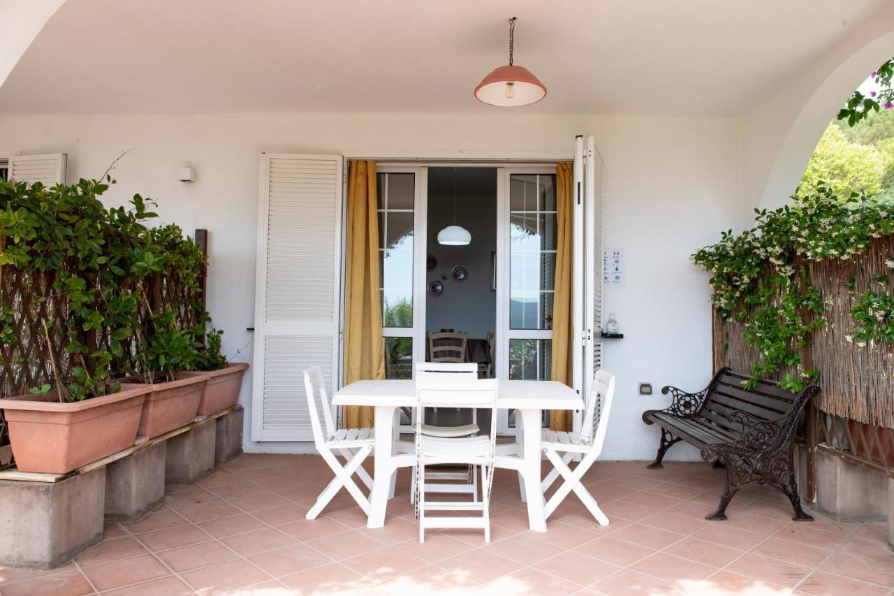 La Palazzina Nel Verde - Goelba Casa Alzi Exteriér fotografie